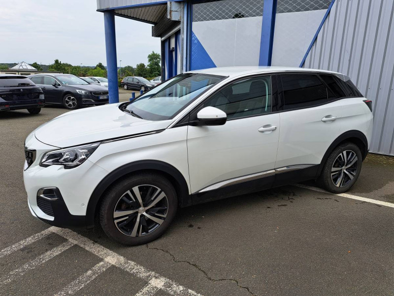 Photo 2 de l'offre de PEUGEOT 3008 1.6 BlueHDi 120 S&S Allure à 14990€ chez Carlyss automobiles Vitré