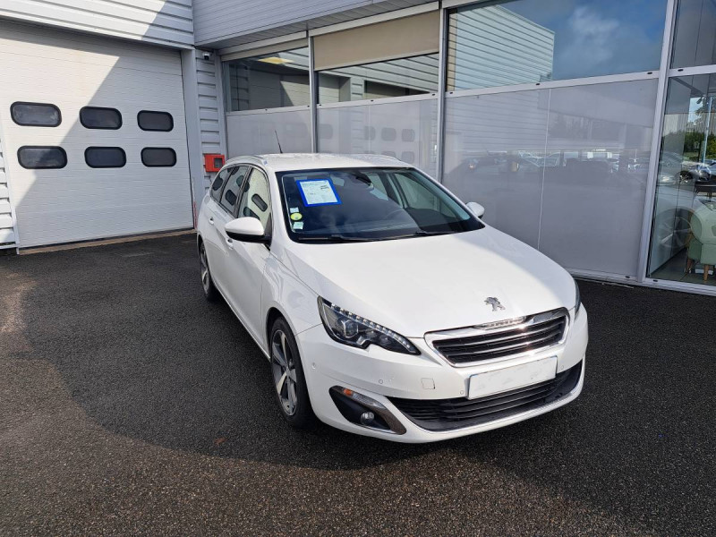 Peugeot 308 SW (2) 1.6 BlueHDi 120 S&S EAT6 Allure Diesel Blanc Occasion à vendre