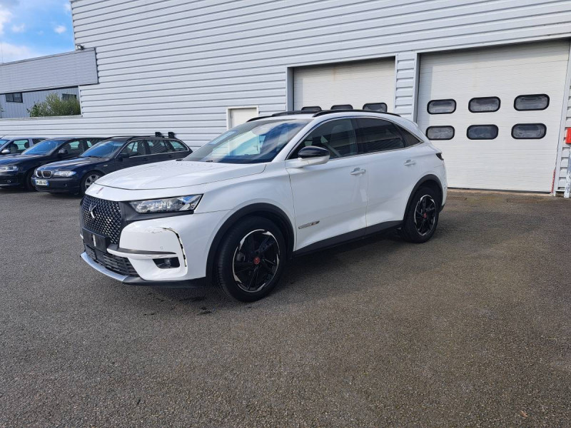 Photo 3 de l'offre de DS DS 7 Crossback BlueHDi 180 Automatique PERFORM Line à 29990€ chez Carlyss automobiles Vitré