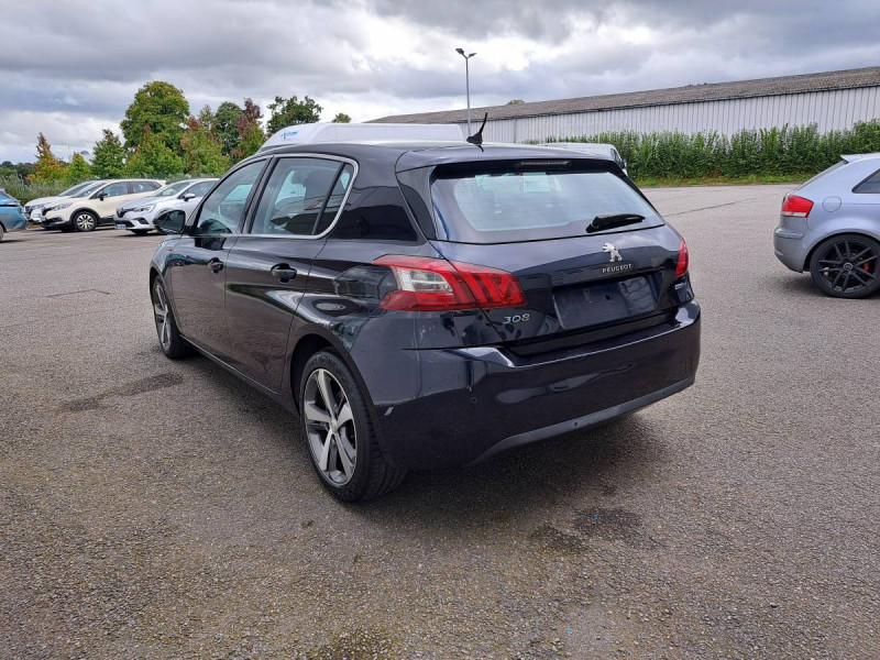 Photo 4 de l'offre de PEUGEOT 308 (2) 2.0 BlueHDi 150 S&S Allure à 13490€ chez Carlyss automobiles Vitré