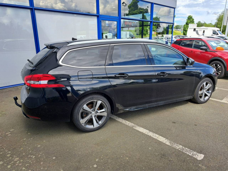 Photo 4 de l'offre de PEUGEOT 308 SW (2) BlueHDi 130 EAT 8 S&S SW GT à 16790€ chez Carlyss automobiles Vitré