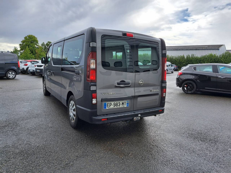 Photo 21 de l'offre de OPEL VIVARO COMBI 1.6 CDTI 125 ECO S/S 2.9 L2H1 PACK CLIM+ (Combi)  4 portes  (avril 2015) (co2 149)  à 19990€ chez Carlyss automobiles Vitré