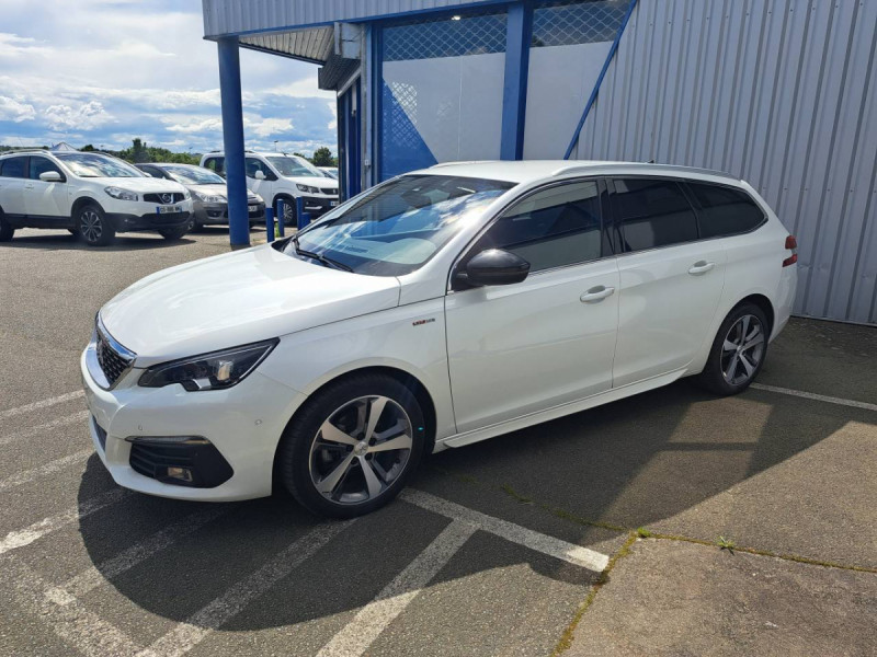 Photo 2 de l'offre de PEUGEOT 308 SW (2) BlueHDi 130 EAT8 S&S SW GT LINE à 17490€ chez Carlyss automobiles Vitré