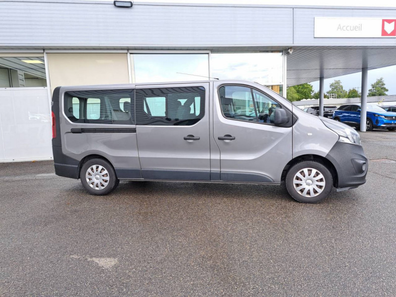 Photo 5 de l'offre de OPEL VIVARO COMBI 1.6 CDTI 125 ECO S/S 2.9 L2H1 PACK CLIM+ (Combi)  4 portes  (avril 2015) (co2 149)  à 19990€ chez Carlyss automobiles Vitré