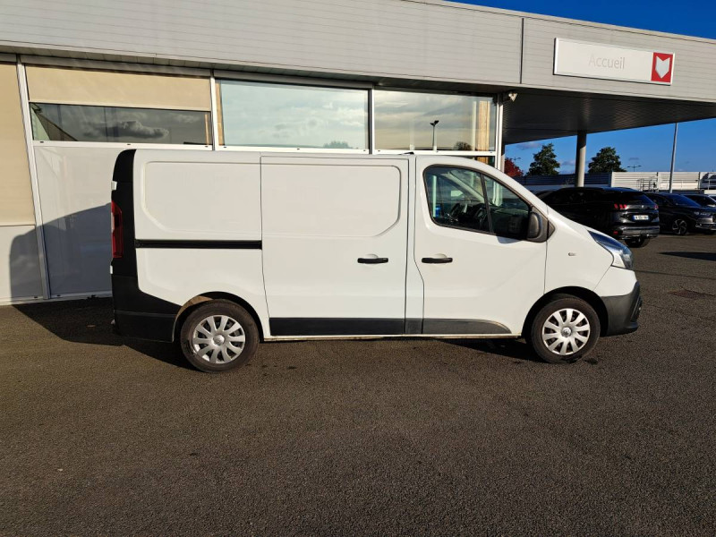 Photo 4 de l'offre de Renault Trafic (3) Fourgon Conf+ L1H1 1000 Ener dCi 120 à 16790€ chez Carlyss automobiles Vitré