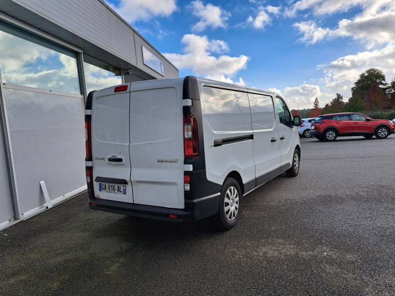 Photo 15 de l'offre de Renault Trafic (3) FG GCF L2H1 1200 Energy dCi 145 EDC à 18990€ chez Carlyss automobiles Vitré