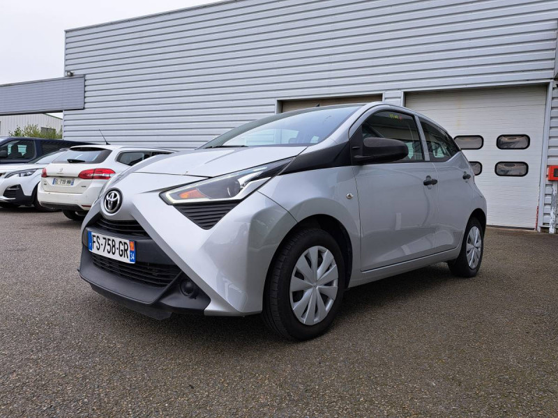 Photo 18 de l'offre de Toyota Aygo (2) 1.0 VVT-i x-pro à 9990€ chez Carlyss automobiles Vitré