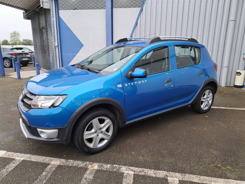 Photo 2 de l'offre de Dacia Sandero (2) Stepway Prestige TCe 90 à 9790€ chez Carlyss automobiles Vitré