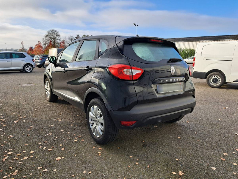 Photo 4 de l'offre de RENAULT Captur Busines Energy dCi 90 EDC à 12990€ chez Carlyss automobiles Vitré