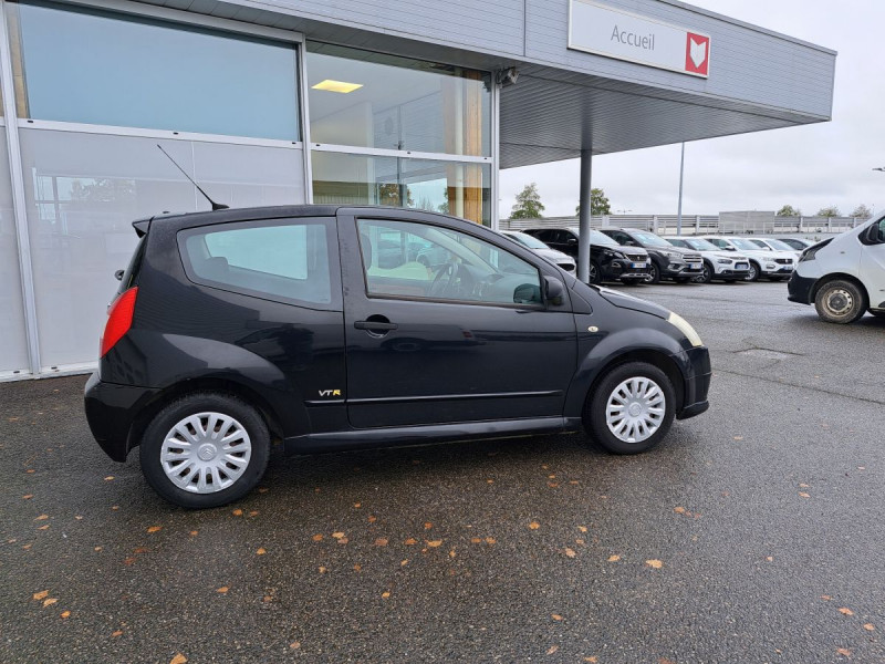 Photo 2 de l'offre de CITROEN C2 1.1i à 4990€ chez Carlyss automobiles Vitré