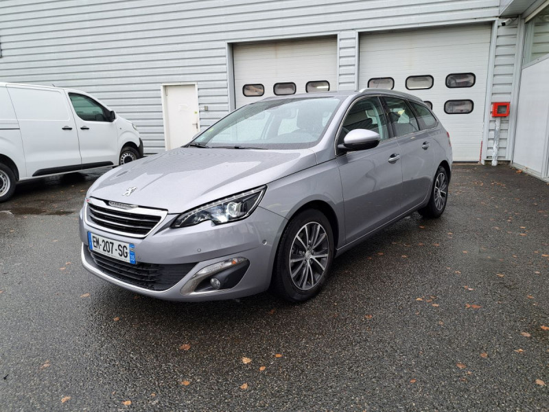 Photo 25 de l'offre de PEUGEOT 308 SW (2) 1.6 BlueHDi 120 S&S Allure à 9390€ chez Carlyss automobiles Vitré