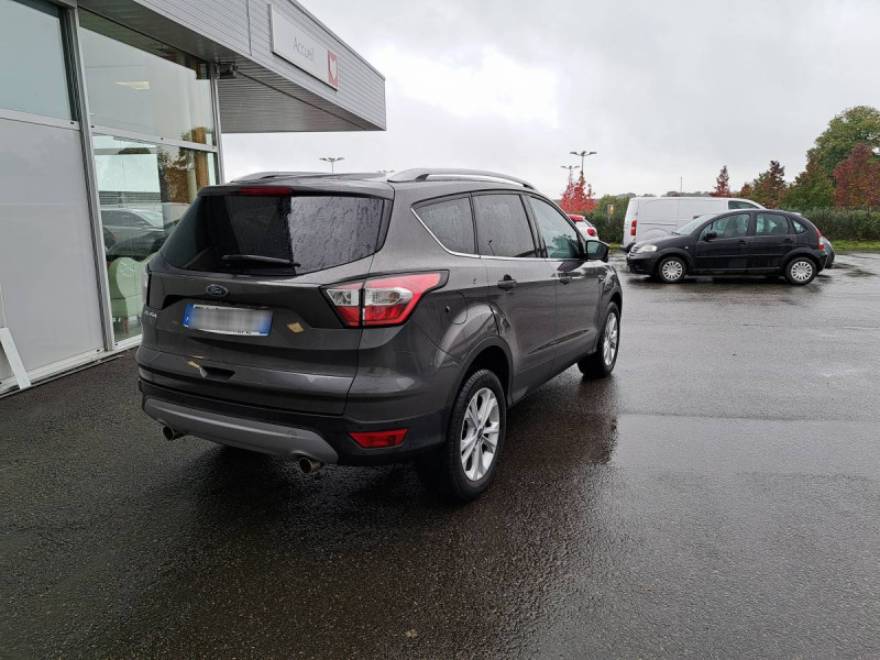 Photo 3 de l'offre de Ford Kuga (2) 1.5 TDCI 120ch S/S 2WD TITANIUM à 16790€ chez Carlyss automobiles Vitré