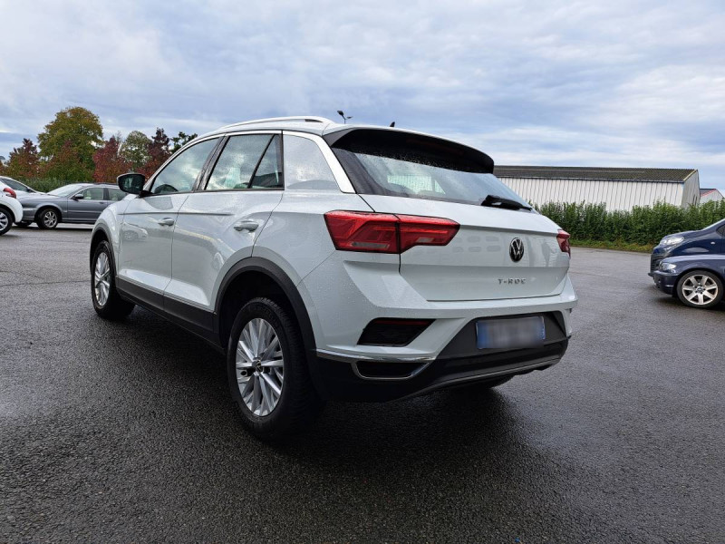 Photo 4 de l'offre de VOLKSWAGEN T-Roc 1.6 TDI 115 LOUNGE BUSINESS à 19490€ chez Carlyss automobiles Vitré