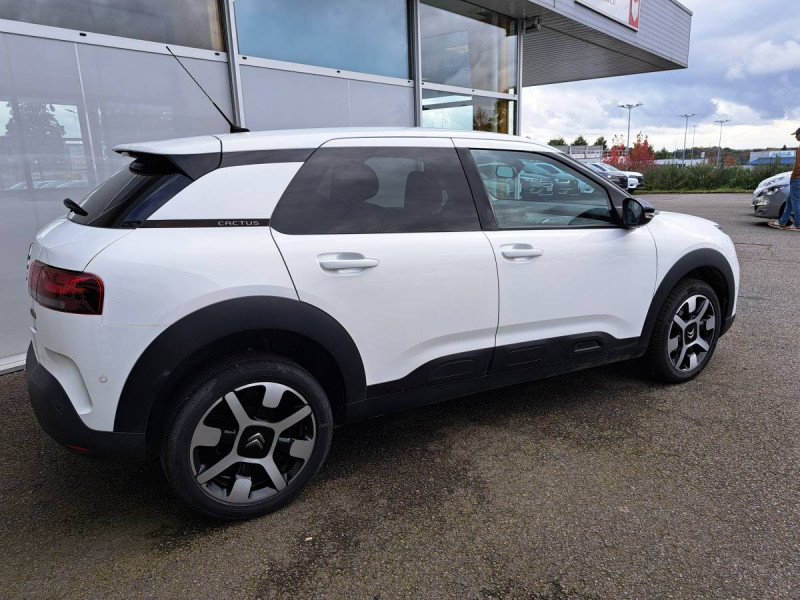 Photo 4 de l'offre de CITROEN C4 Cactus BlueHDi 100 S&S BVM6 Shine Business à 11990€ chez Carlyss automobiles Vitré