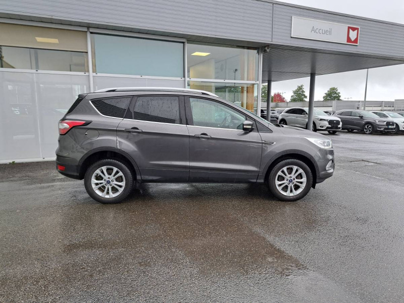 Photo 2 de l'offre de Ford Kuga (2) 1.5 TDCI 120ch S/S 2WD TITANIUM à 16790€ chez Carlyss automobiles Vitré