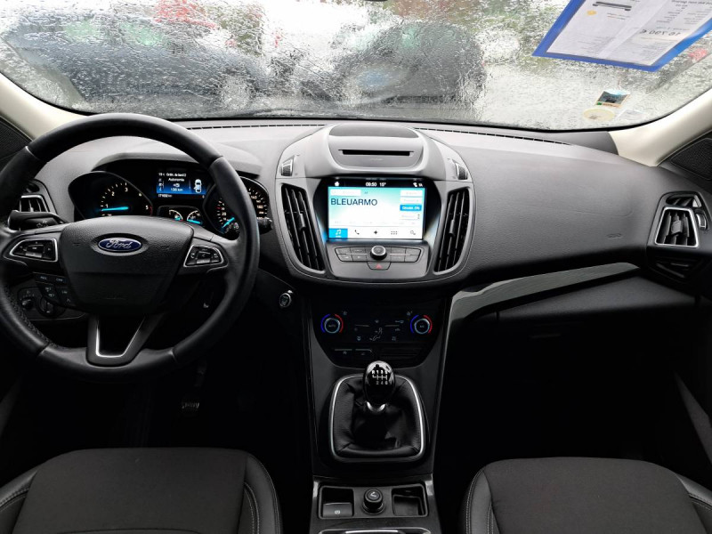 Photo 10 de l'offre de Ford Kuga (2) 1.5 TDCI 120ch S/S 2WD TITANIUM à 16790€ chez Carlyss automobiles Vitré