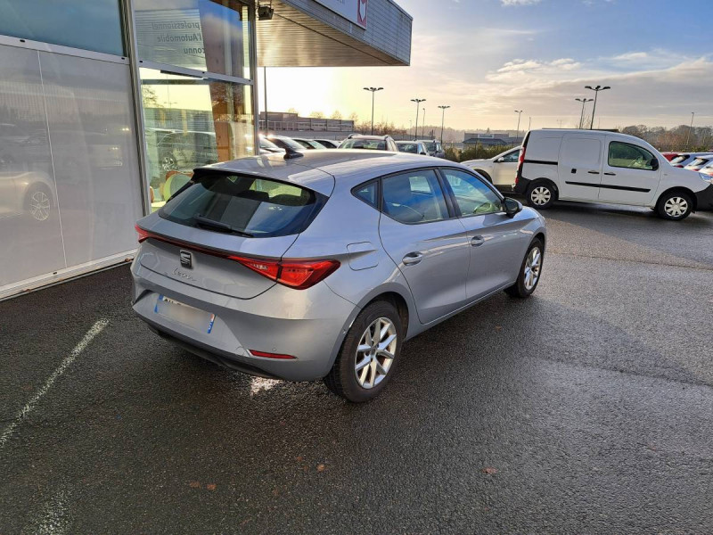 Photo 3 de l'offre de Seat Leon (4) 1.0 TSI 110 S&S Style Business à 17990€ chez Carlyss automobiles Vitré