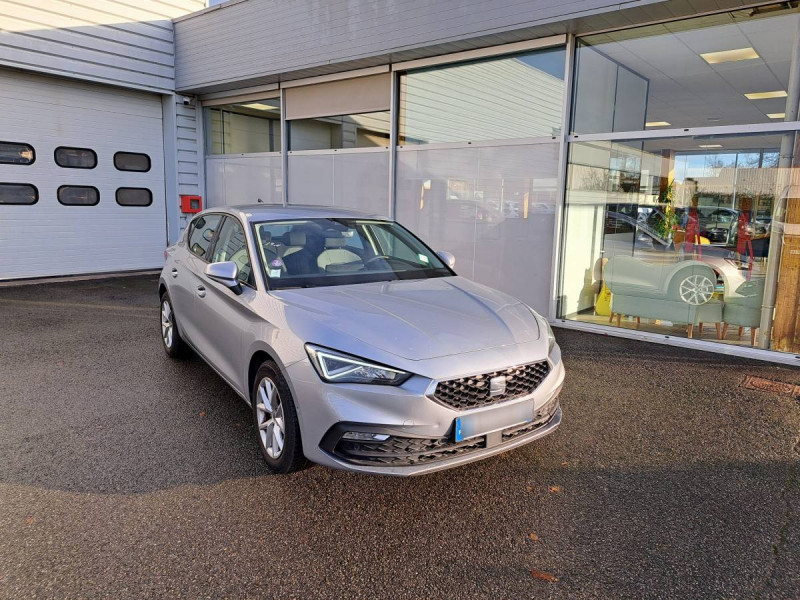 Seat Leon (4) 1.0 TSI 110 S&S Style Business Essence Gris clair Occasion à vendre