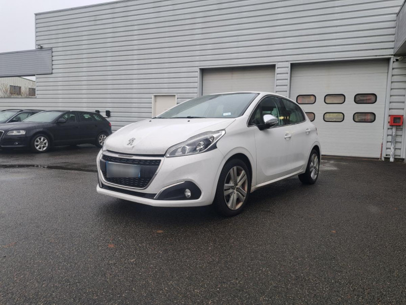 Photo 5 de l'offre de PEUGEOT 208 BLUEHDI 100 €6.c S&S ALLURE BUSINESS à 10490€ chez Carlyss automobiles Vitré