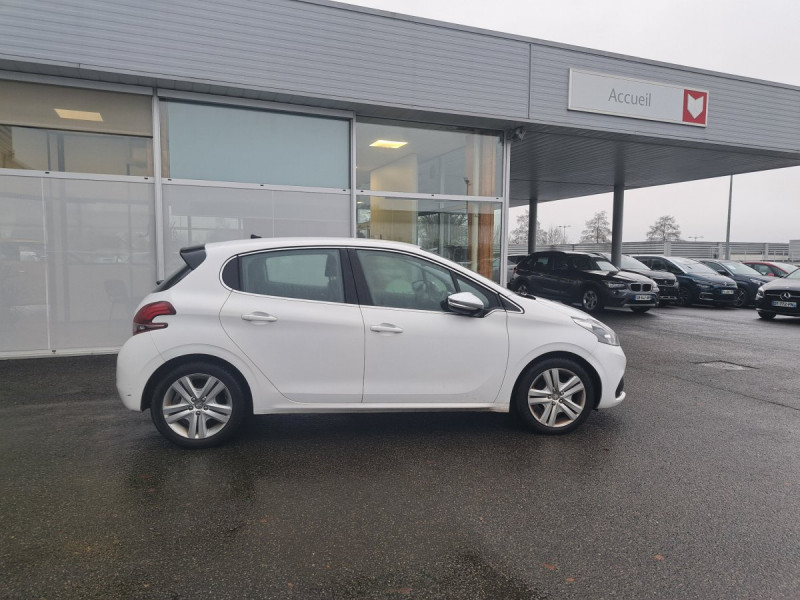 Photo 2 de l'offre de PEUGEOT 208 BLUEHDI 100 €6.c S&S ALLURE BUSINESS à 10490€ chez Carlyss automobiles Vitré