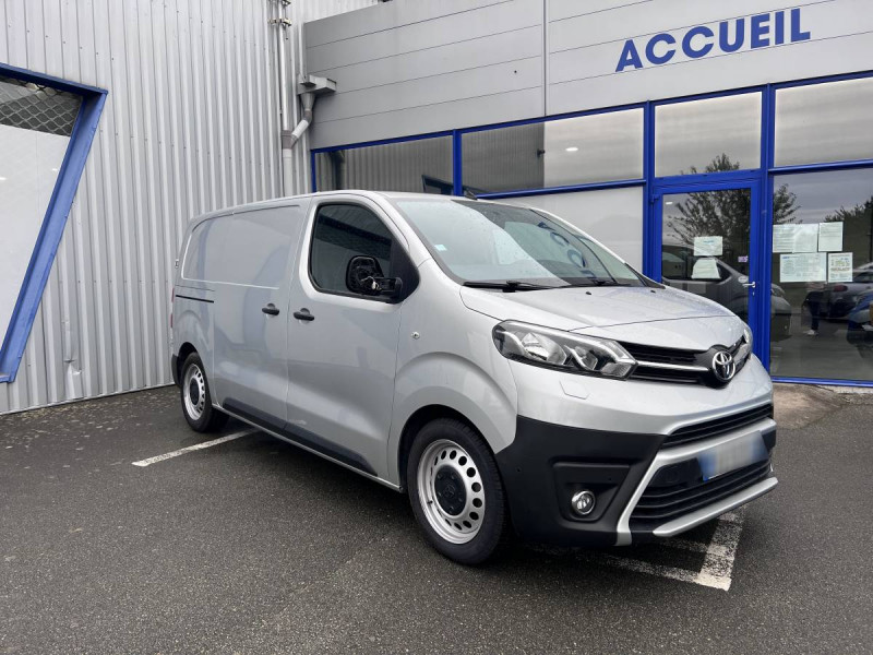 Toyota Proace (2) MEDIUM 115 D-4D BUSINESS Diesel Gris clair Occasion à vendre