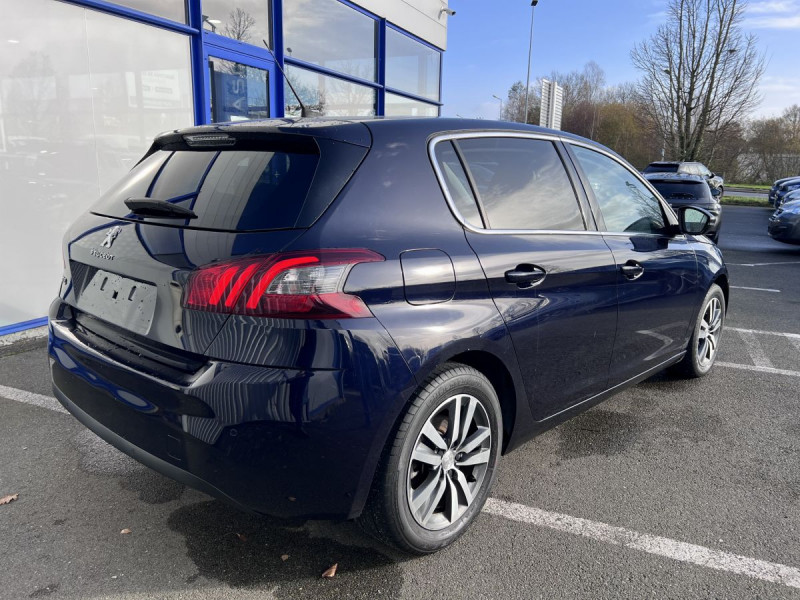 Photo 4 de l'offre de PEUGEOT 308 (2) BlueHDi 130 S&S Allure à 14990€ chez Carlyss automobiles Vitré