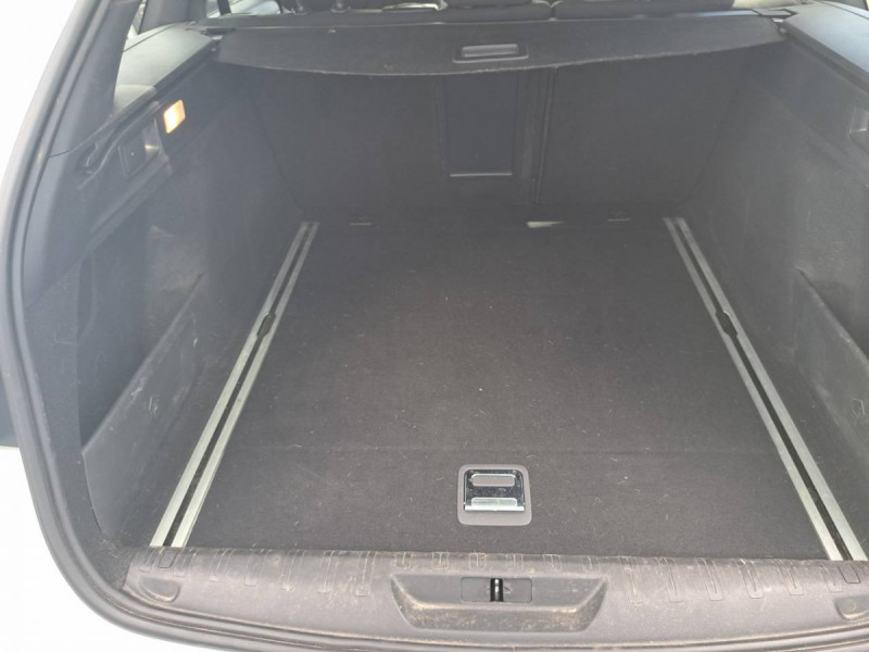 Photo 21 de l'offre de PEUGEOT 308 SW (2) BlueHDi 130 EAT8 S&S SW GT LINE à 15990€ chez Carlyss automobiles Vitré