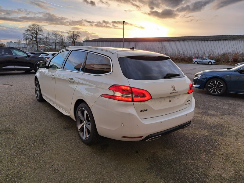 Photo 2 de l'offre de PEUGEOT 308 SW (2) BlueHDi 130 EAT8 S&S SW GT LINE à 15990€ chez Carlyss automobiles Vitré