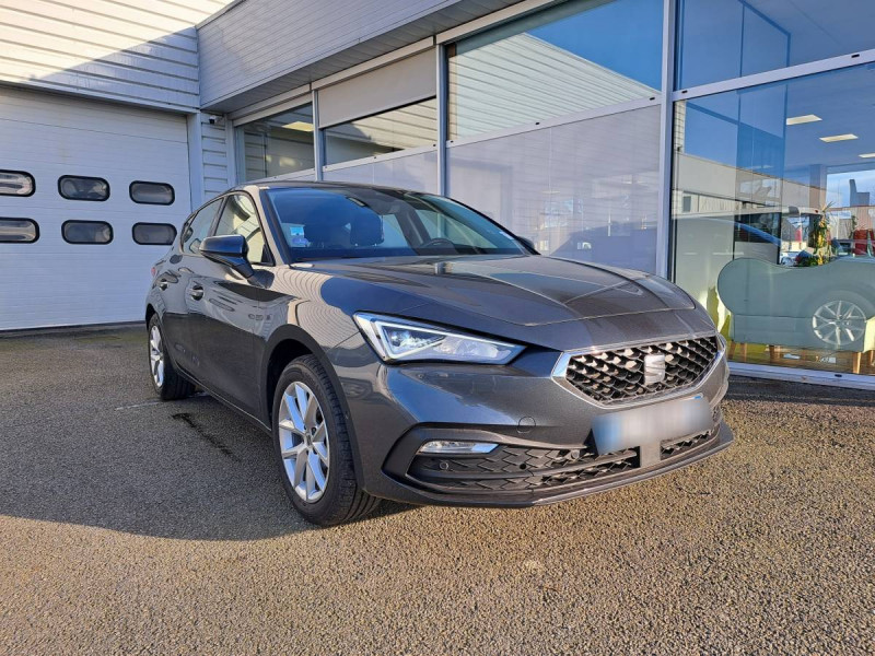 Seat Leon (4) 1.0 TSI 110 S&S Style Business Essence Gris foncé Occasion à vendre