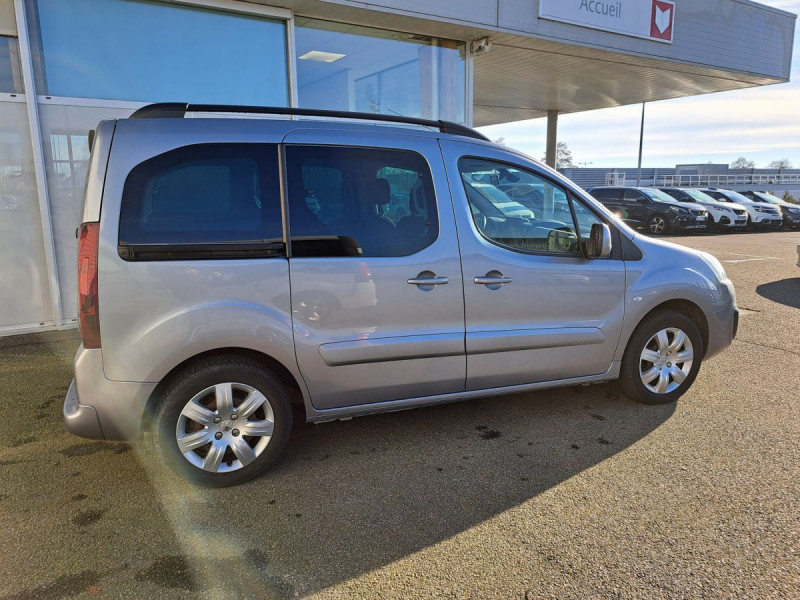 Photo 2 de l'offre de Peugeot Partner Tepee (2) BlueHDi 120 S&S Outdoor à 15490€ chez Carlyss automobiles Vitré