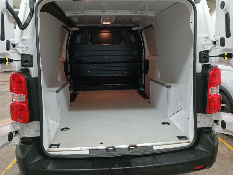 Photo 8 de l'offre de Citroën Jumpy (3) XL BlueHDi 145 S&S BVM6 23991€ HT à 28790€ chez Carlyss automobiles Vitré