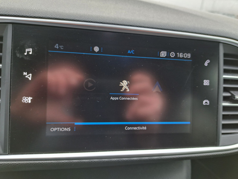 Photo 15 de l'offre de PEUGEOT 308 (2) BlueHDi 180 S&S EAT8 GT à 14990€ chez Carlyss automobiles Vitré