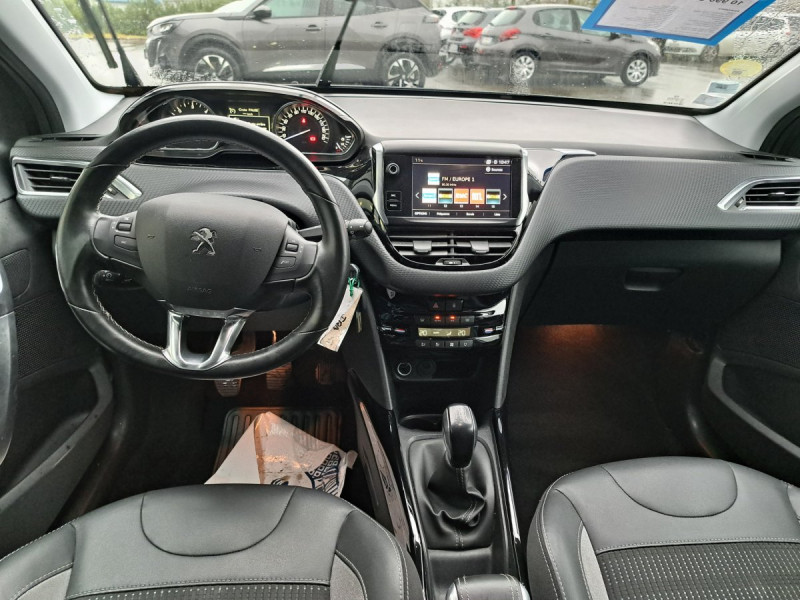 Photo 9 de l'offre de PEUGEOT 2008 BlueHDi 100 S&S Allure Business à 10690€ chez Carlyss automobiles Vitré