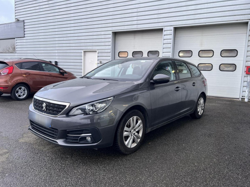 Photo 2 de l'offre de PEUGEOT 308 SW (2) BlueHDi 130 EAT8 S&S ACTIVE BUSINESS à 10990€ chez Carlyss automobiles Vitré