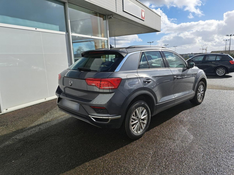 Photo 3 de l'offre de VOLKSWAGEN T-Roc 1.0 TSI 110 LOUNGE à 19490€ chez Carlyss automobiles Vitré