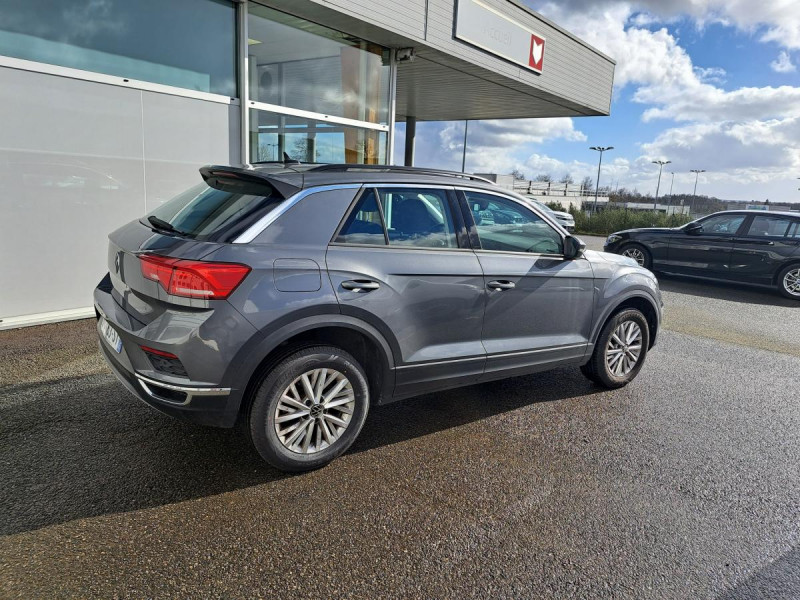 Photo 2 de l'offre de VOLKSWAGEN T-Roc 1.0 TSI 110 LOUNGE à 19490€ chez Carlyss automobiles Vitré