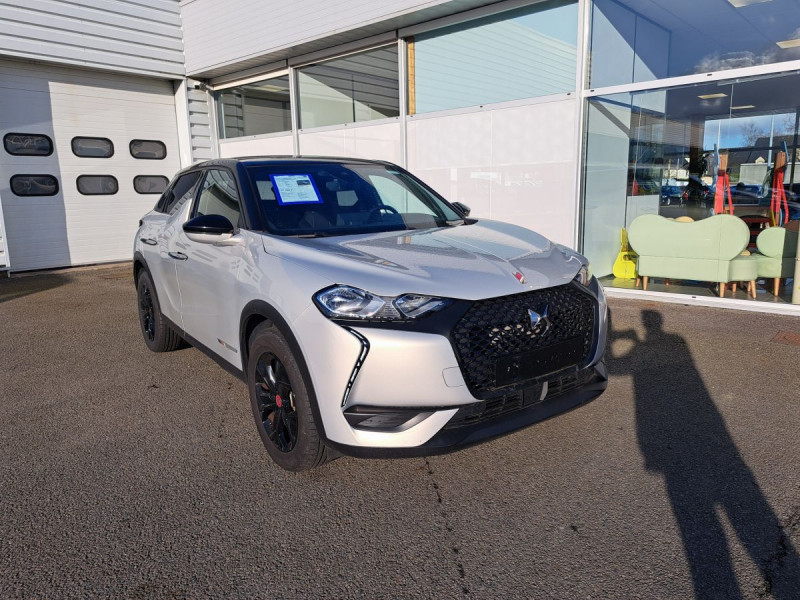 Photo 1 de l'offre de DS DS 3 Crossback 1.5 BLUEHDI 130 AUTO PERFORMANCE LINE à 21490€ chez Carlyss automobiles Vitré