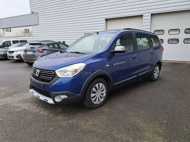 Photo 2 de l'offre de Dacia Lodgy 7 Places Stepway Blue dCi 115 E6U à 17490€ chez Carlyss automobiles Vitré