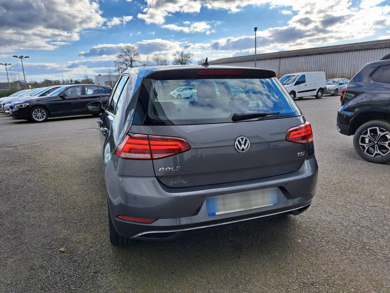 Photo 3 de l'offre de VOLKSWAGEN Golf (7) 1.0 TSI 110 BVM6 Confort Business BMT à 14490€ chez Carlyss automobiles Vitré