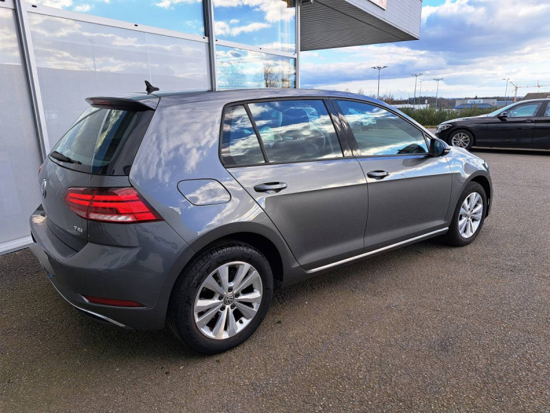 Photo 4 de l'offre de VOLKSWAGEN Golf (7) 1.0 TSI 110 BVM6 Confort Business BMT à 14490€ chez Carlyss automobiles Vitré