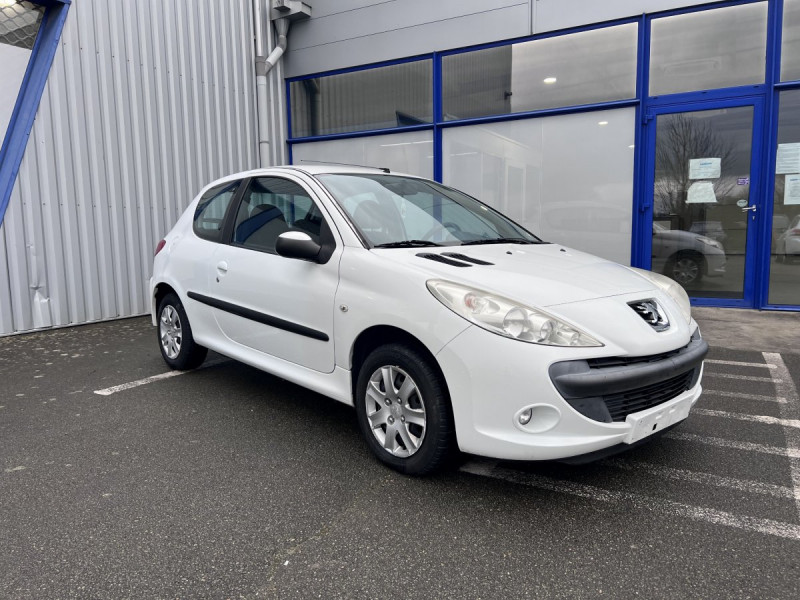 Peugeot 206+ TRENDY 1.1 E Essence Blanc Occasion à vendre