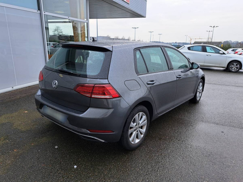 Photo 4 de l'offre de VOLKSWAGEN Golf (7) 1.0 TSI 115 BVM6 Confort Business à 13790€ chez Carlyss automobiles Vitré