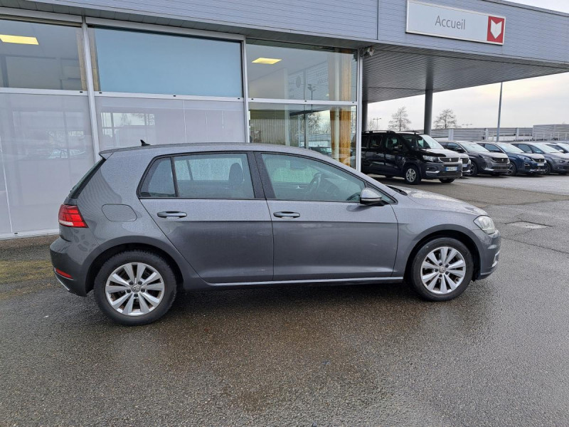 Photo 3 de l'offre de VOLKSWAGEN Golf (7) 1.0 TSI 115 BVM6 Confort Business à 13790€ chez Carlyss automobiles Vitré