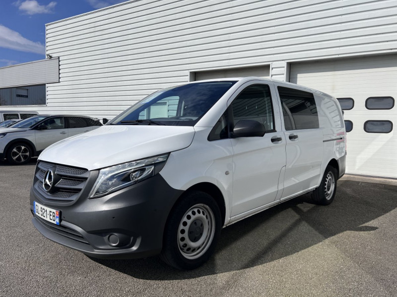 Photo 2 de l'offre de Mercedes Vito Mixto Long (3) 114 CDI Mixto LG PRO  20825euros HT à 24990€ chez Carlyss automobiles Vitré