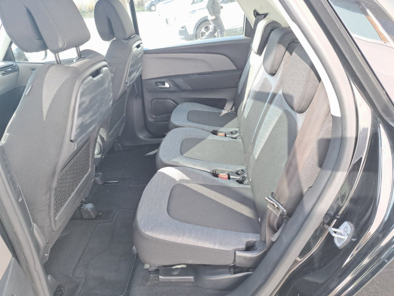 Photo 8 de l'offre de CITROEN C4 Spacetourer BlueHDi 130 S&S EAT8 Business à 13490€ chez Carlyss automobiles Vitré