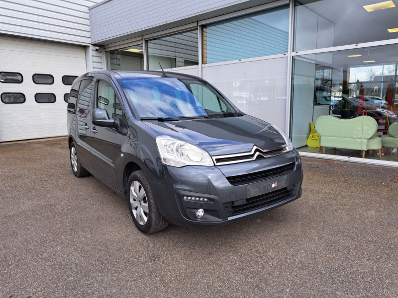 Photo 1 de l'offre de Citroën Berlingo Multispace (2) BlueHDi 120 S&S BVM6 Shine à 15490€ chez Carlyss automobiles Vitré