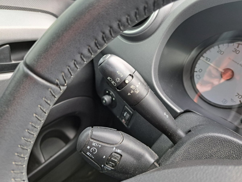 Photo 14 de l'offre de Citroën Berlingo Multispace (2) BlueHDi 120 S&S BVM6 Shine à 15490€ chez Carlyss automobiles Vitré