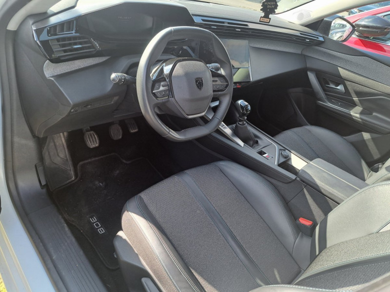 Photo 7 de l'offre de Peugeot 308 SW (3) BlueHDi 130 ALLURE à 17990€ chez Carlyss automobiles Vitré