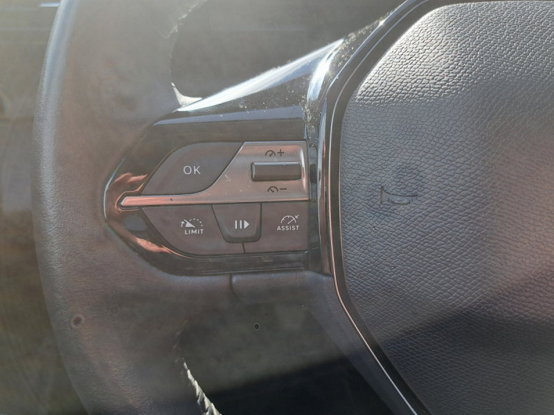 Photo 21 de l'offre de Peugeot 308 SW (3) BlueHDi 130 ALLURE à 17990€ chez Carlyss automobiles Vitré