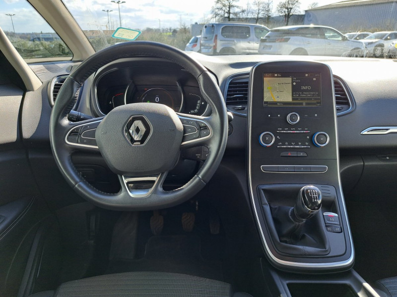 Photo 6 de l'offre de Renault Scénic (4) Business Blue dCi 120 à 12990€ chez Carlyss automobiles Vitré